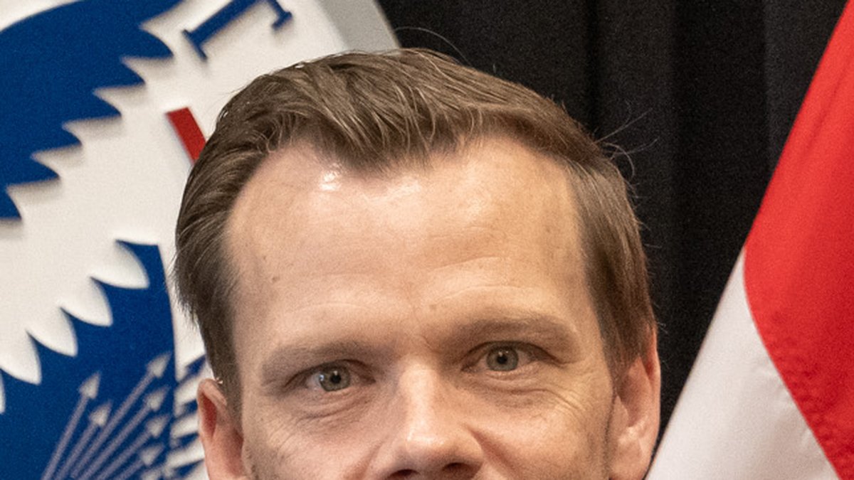 Peter Hummelgaard i jakkesæt fotograferet i Washington i 2024