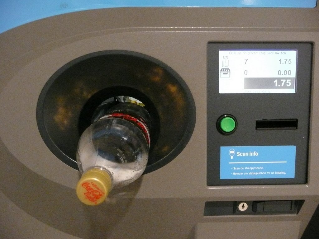 Automat der indsamler tomme PET-flasker